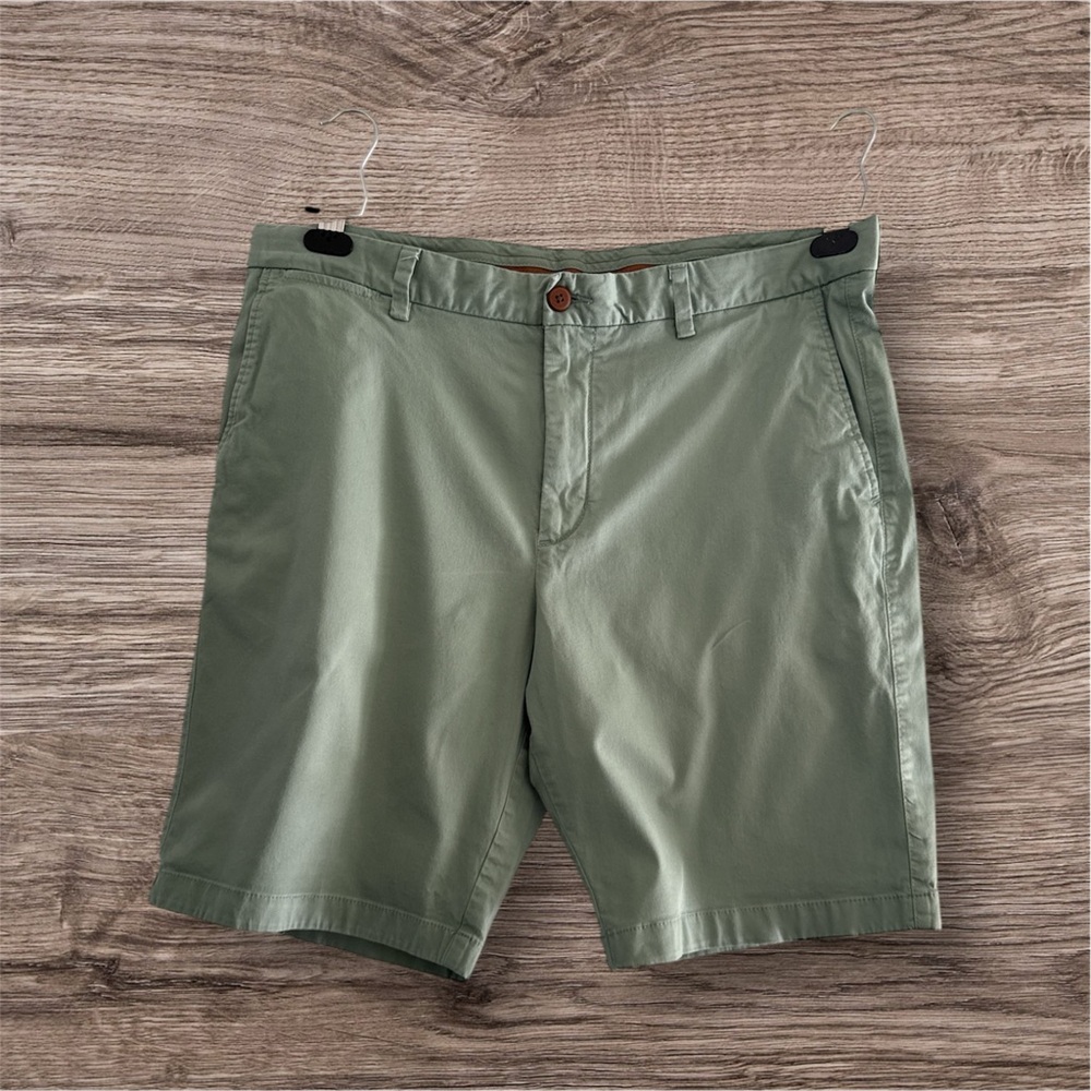 Tommy Bahama Olive Green Flat Front Shorts